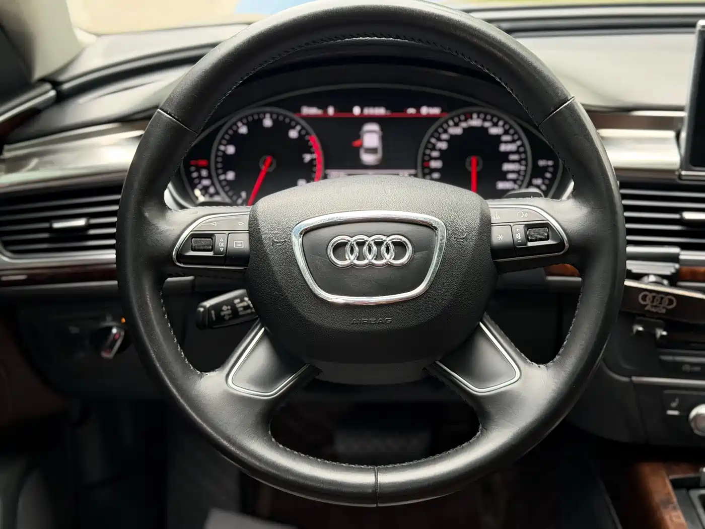 Audi A6L 2014 30 FSI Comfort фото 12