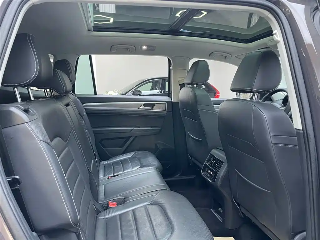 Volkswagen Teramont 2020 380TSI 4WD Luxury Edition China VI фото 19
