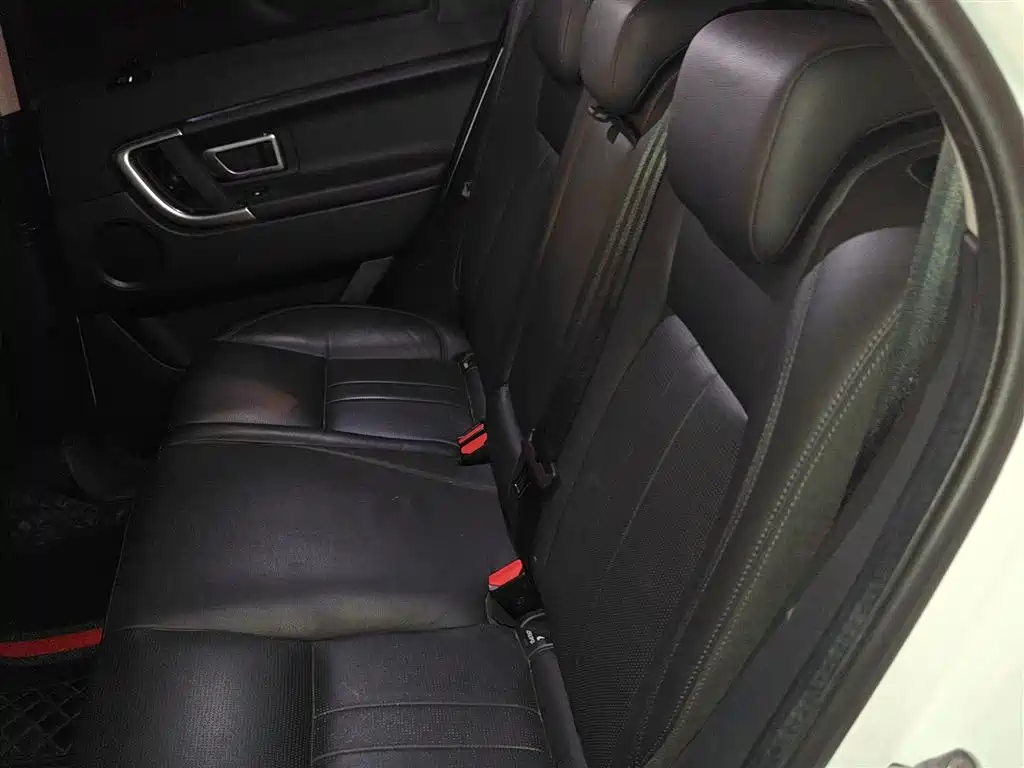 Land Rover Discovery Sport 2019 240PS SE Edition China VI фото 14
