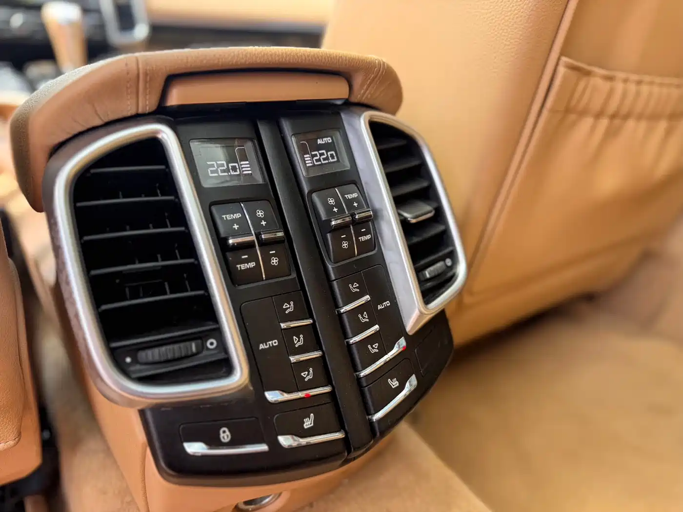 Porsche Cayenne 2014 Cayenne Platinum Edition 3.0T фото 15