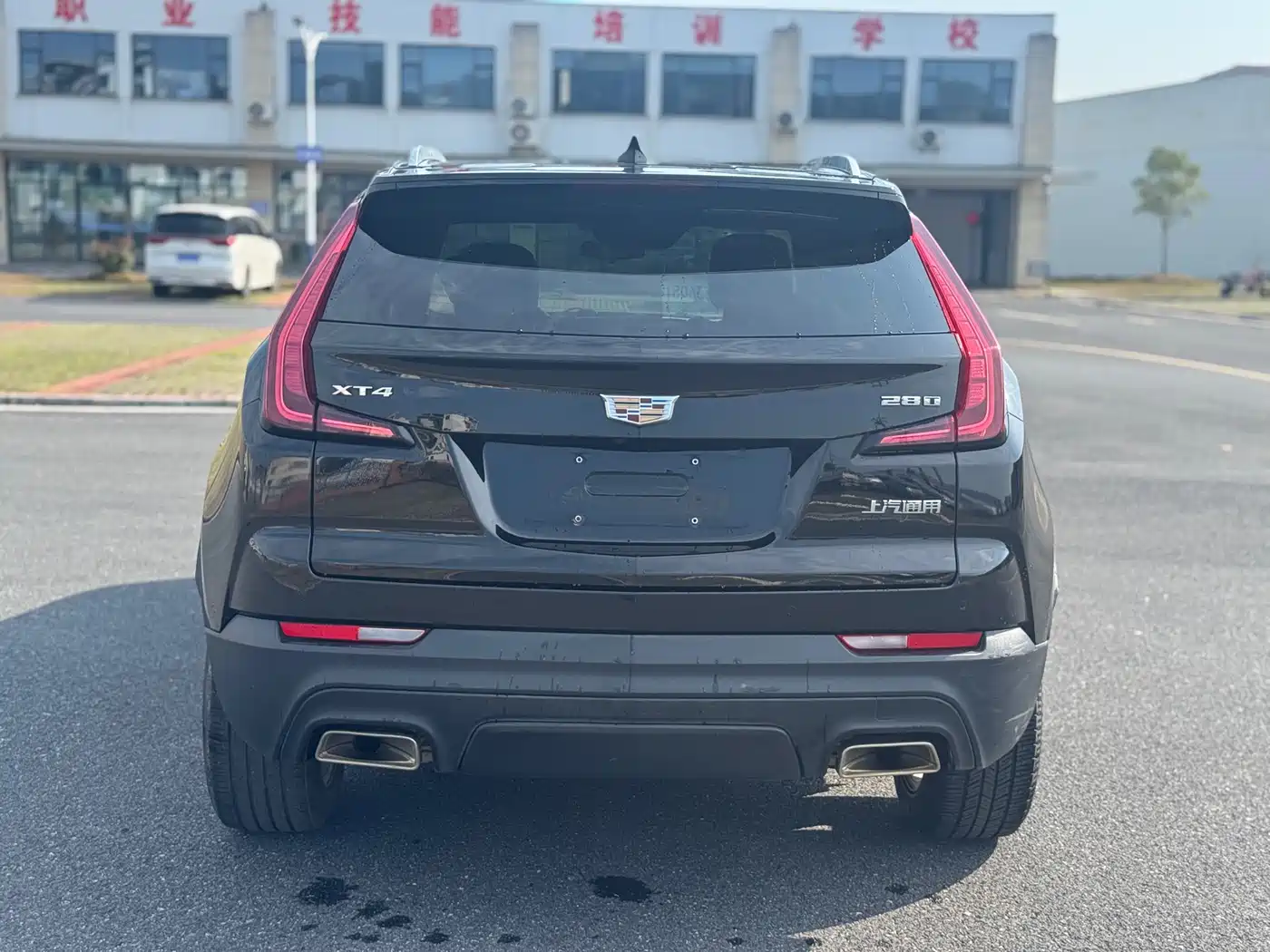CADILLAC XT4