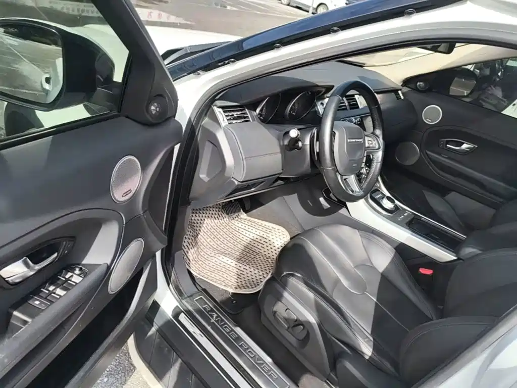 Land Rover Range Rover Evoque 2016 2015 2.0T 5-Door Intelligent Edition