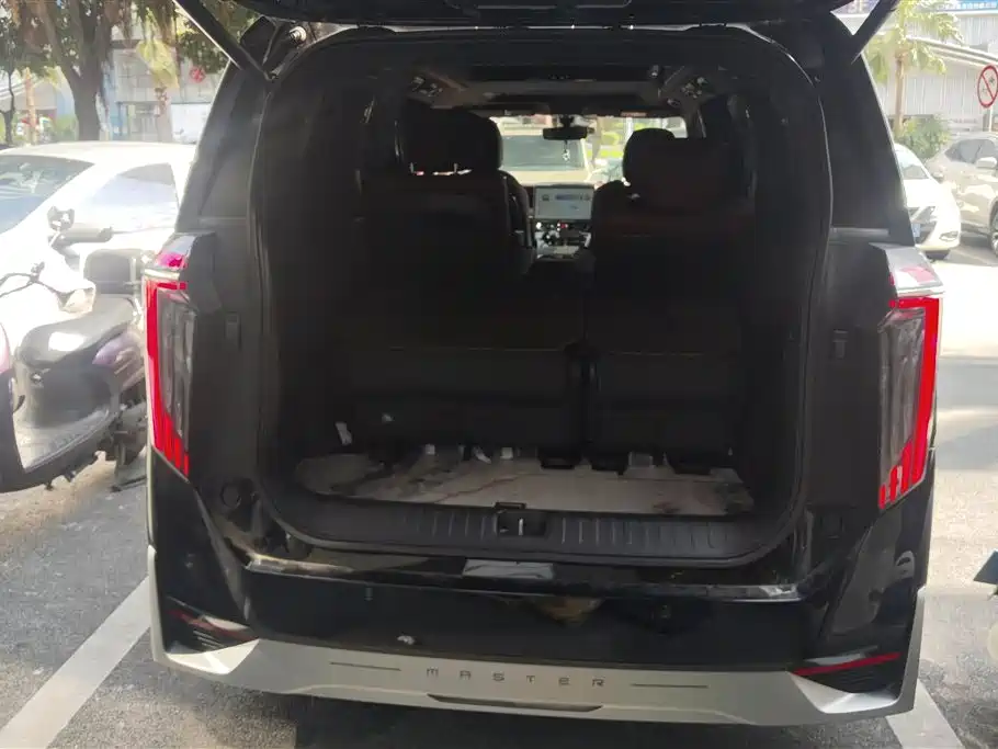GAC Trumpchi Trumpchi M8 2023 Model Master Series Hybrid Ultimate Edition фото 4