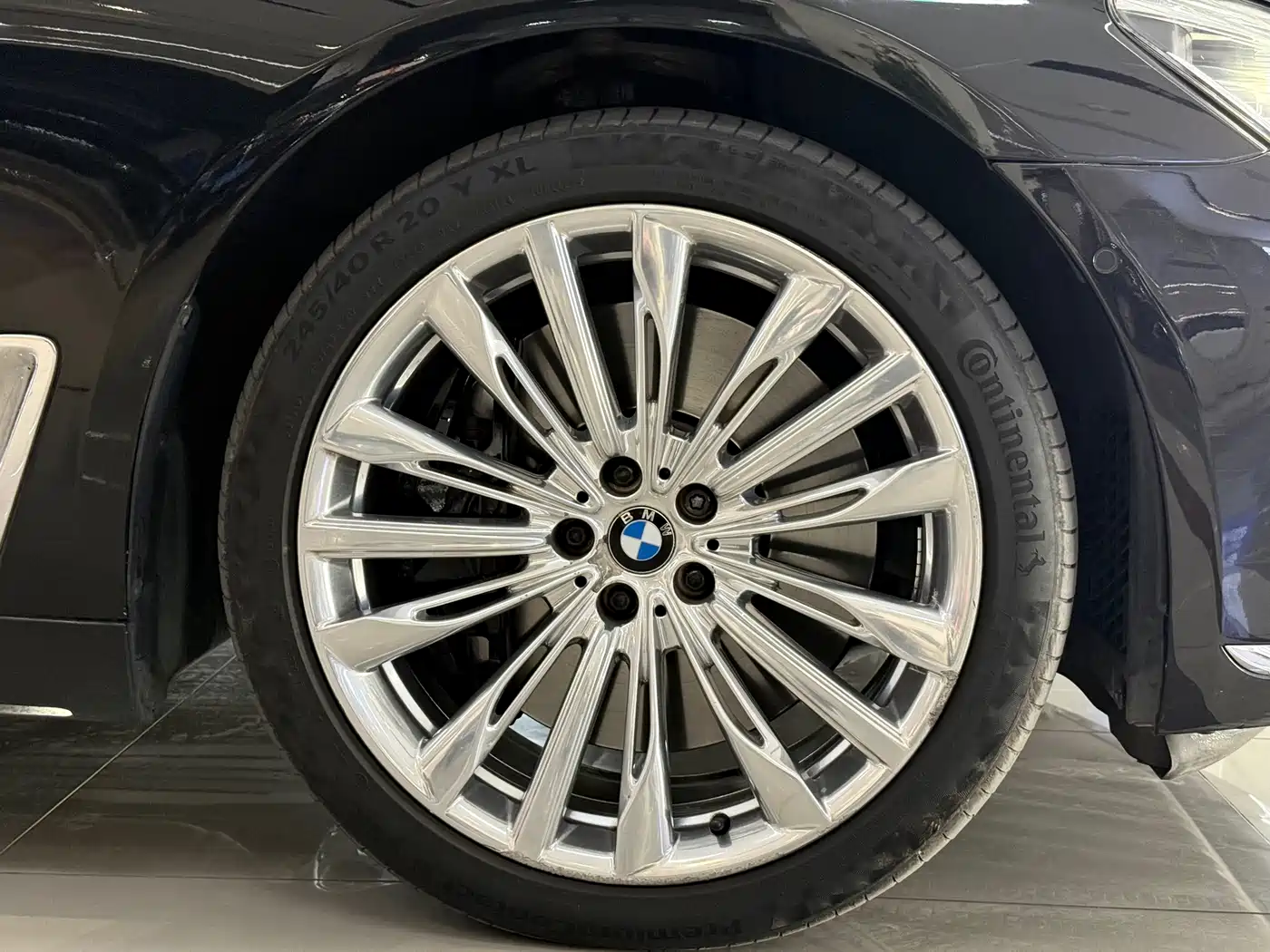 BMW 7 Series 2017 M760Li xDrive Excellence Luxury фото 17