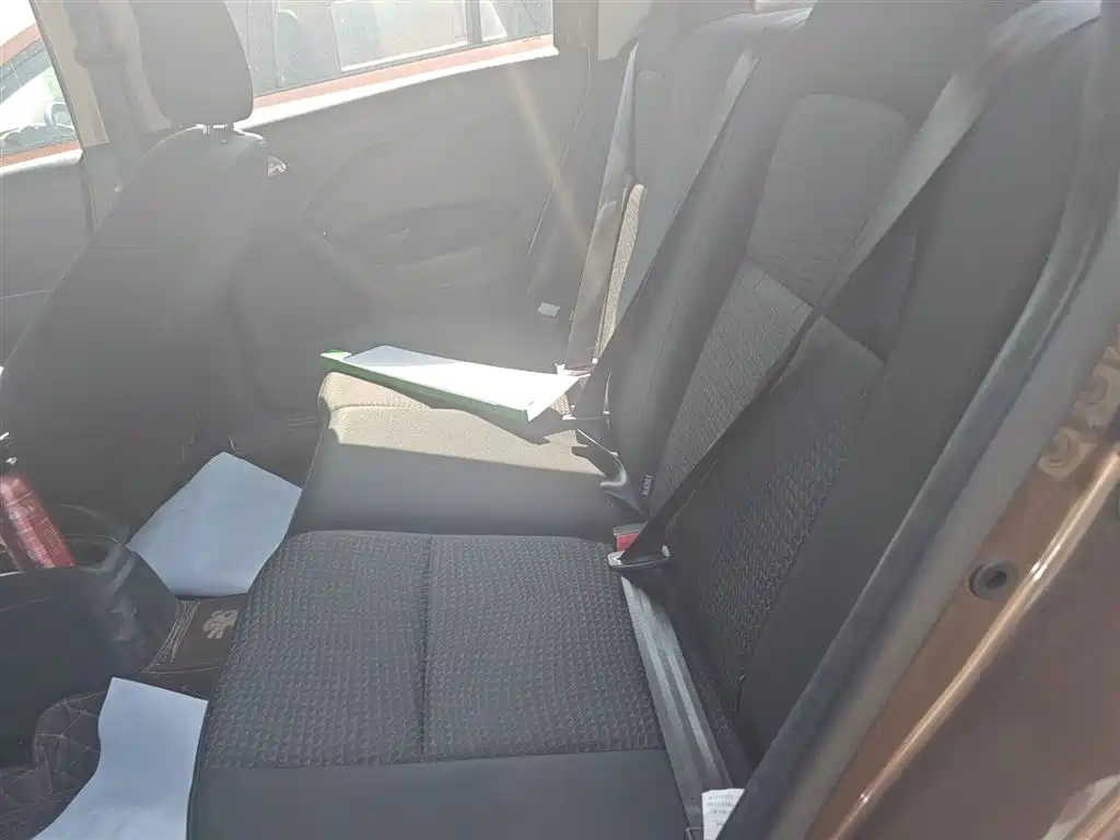 Peugeot 301 2016 1.6L Manual Comfort Edition фото 17