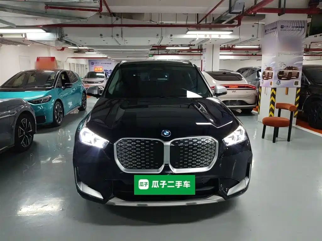 BMW iX1 2023 eDrive25L X Design Package фото 3