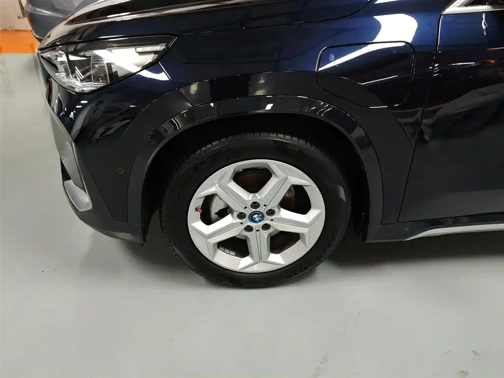 BMW iX1 2023 eDrive25L X Design Package фото 23