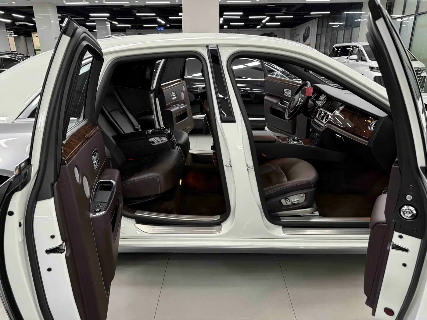 Rolls-Royce Ghost 2012 2010 Model 6.6T Standard