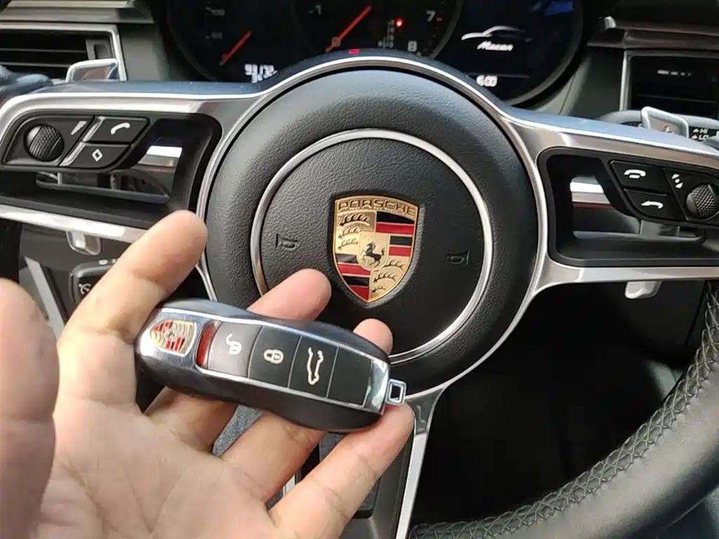 Porsche Macan 2017 Macan 2.0T фото 9