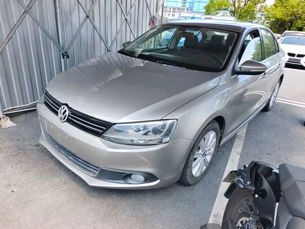 Фото 2 - Volkswagen Sagitar