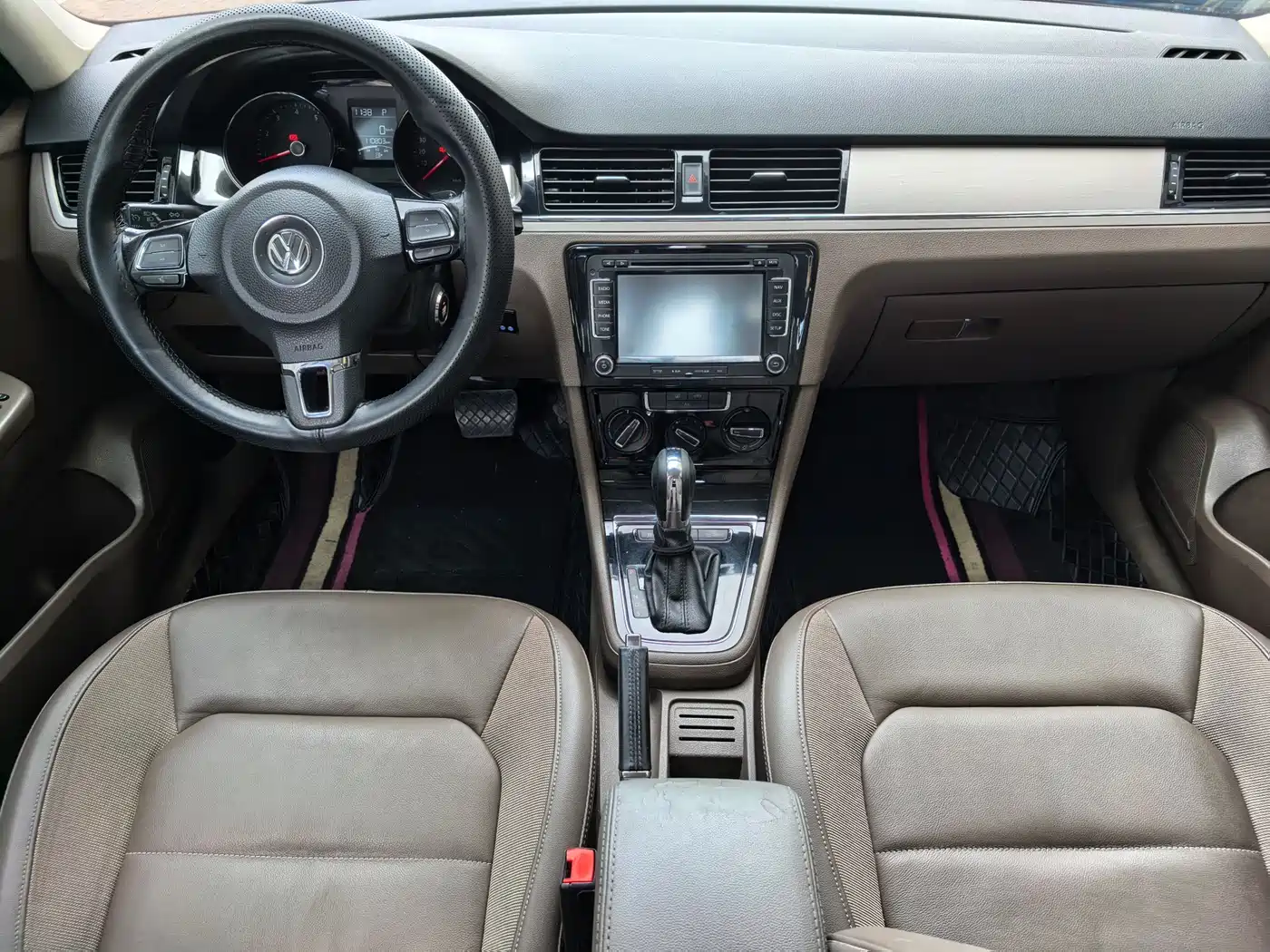 Volkswagen Bora 2014 1.4TSI Automatic Comfort Edition фото 9