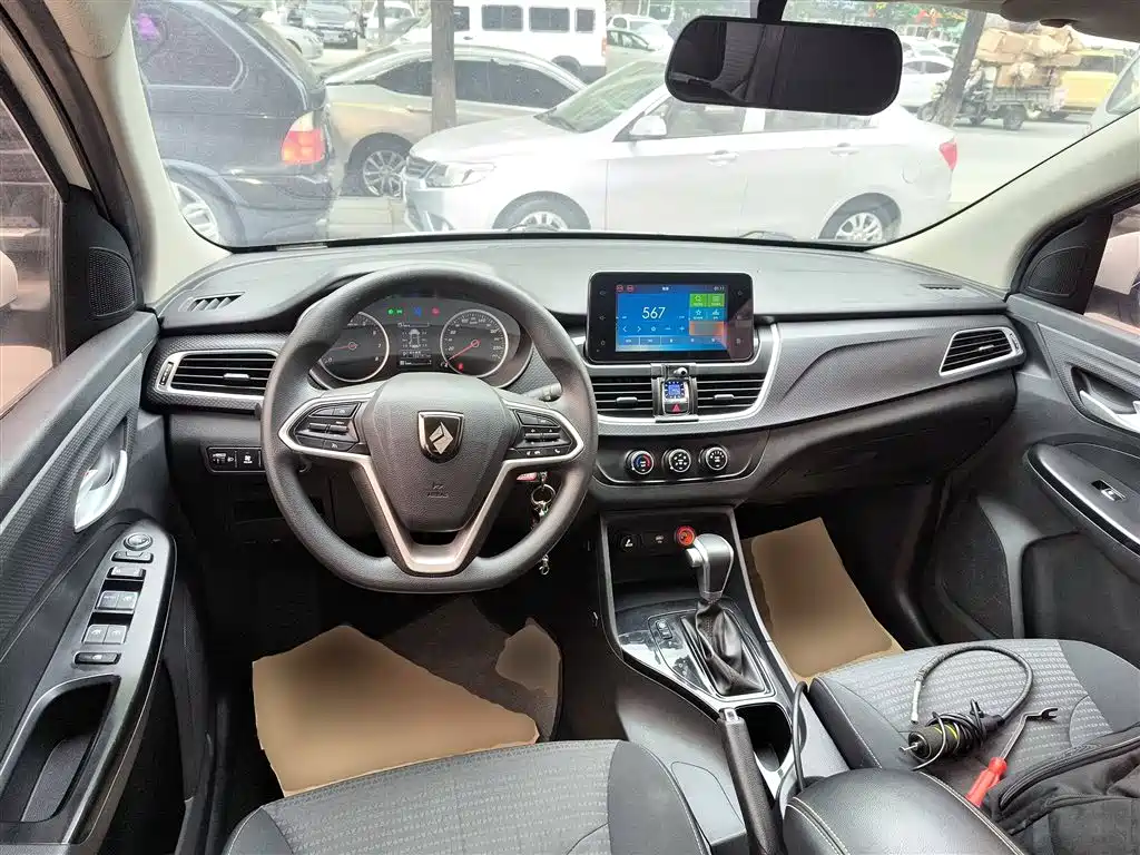 Baojun 730 2019 2019 1.5T CVT Fashion 7-Seater China V