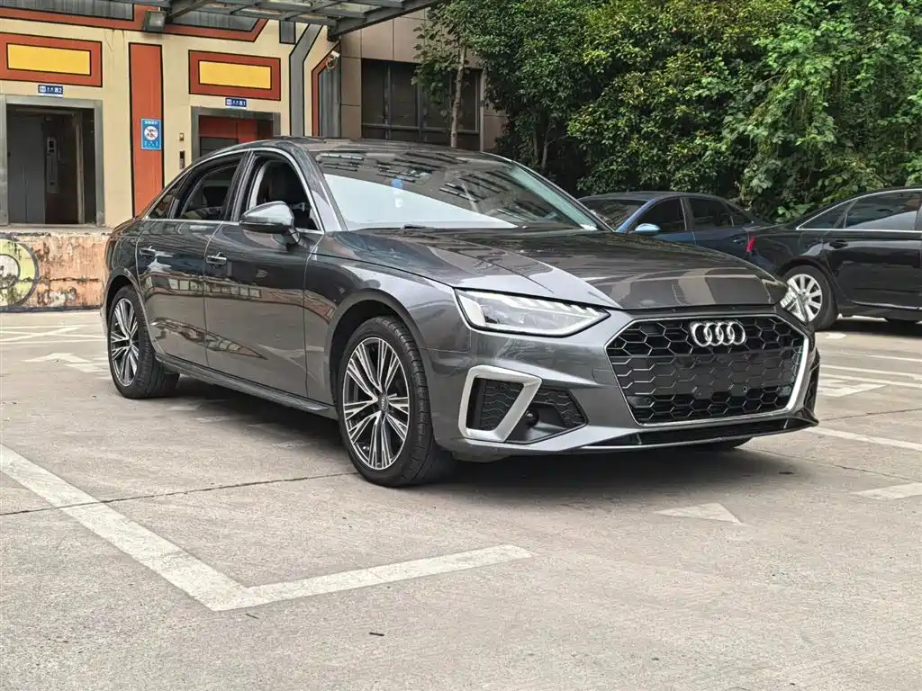 Audi A4L 2020 40 TFSI Fashion Elegance фото 3
