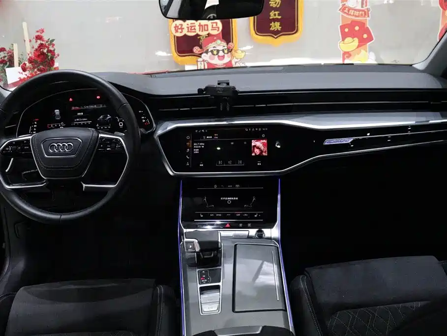 Audi A7L 2024 45 TFSI quattro Premium Luxury фото 12
