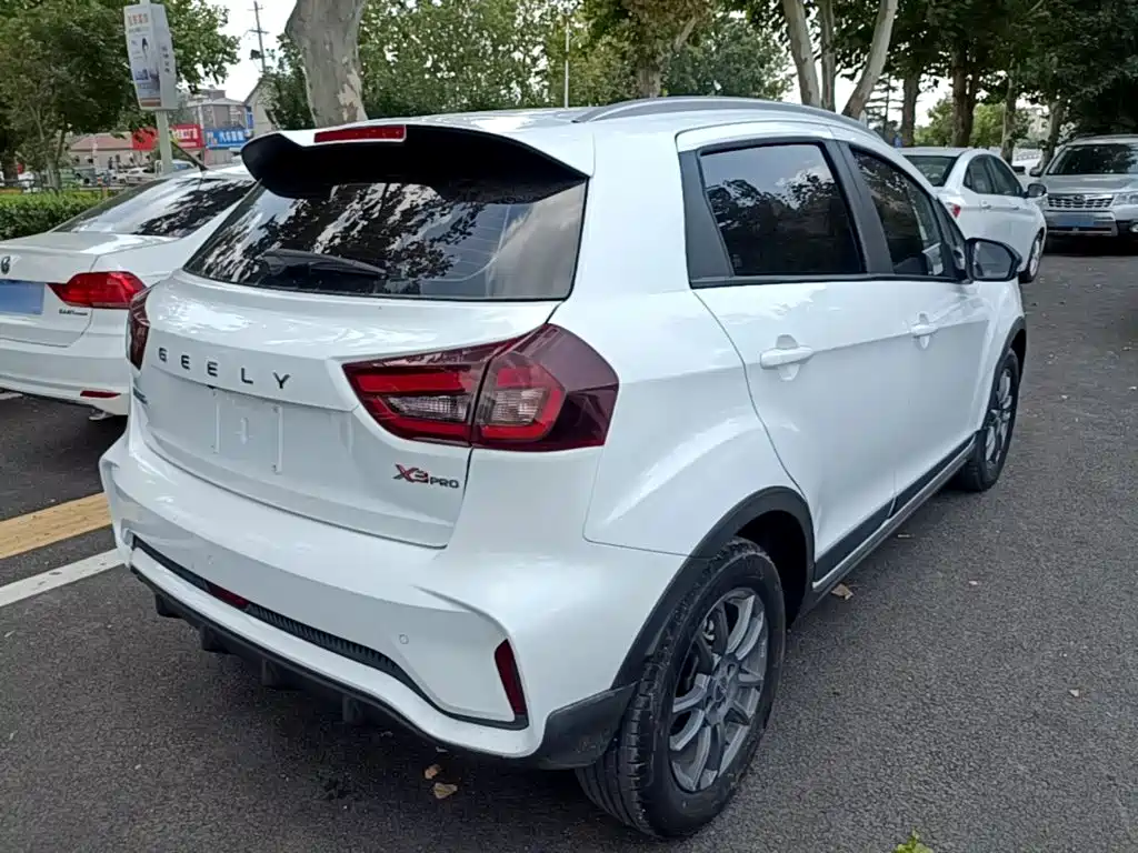 Geely Vision X3 2022 2021 PRO 1.5L CVT Premium