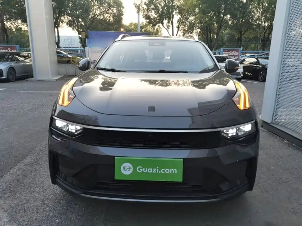 2024 Lynk & Co 01