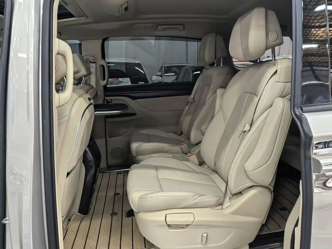 Buick GL8 2022 ES Landmark 653T Premium фото 6