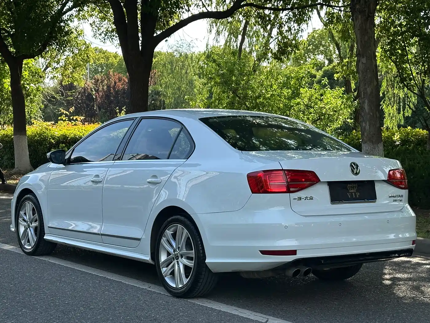 Volkswagen Sagitar 2018 280TSI DSG Spark Edition фото 6