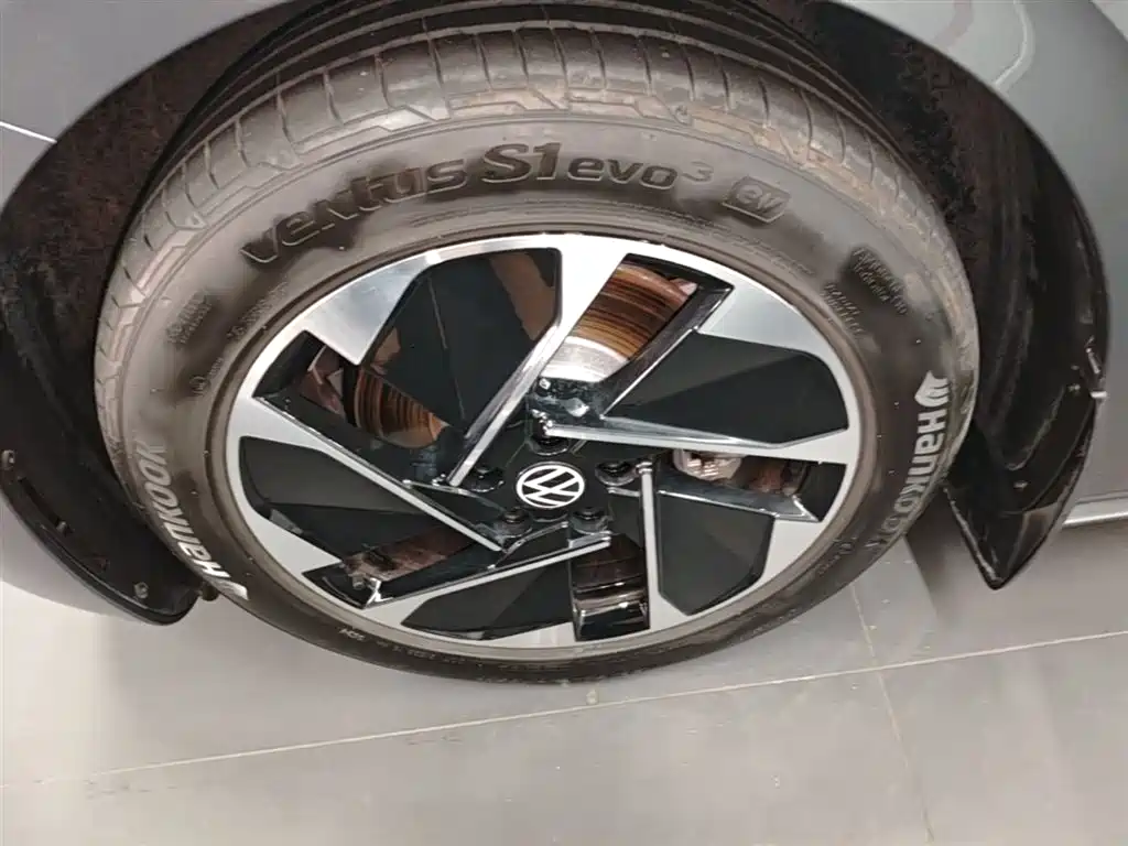 Volkswagen ID.3 2024 Outstanding Edition фото 23