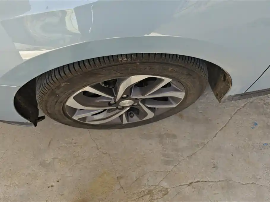 Buick Velite 6 2019 Connected Smart Edition фото 6