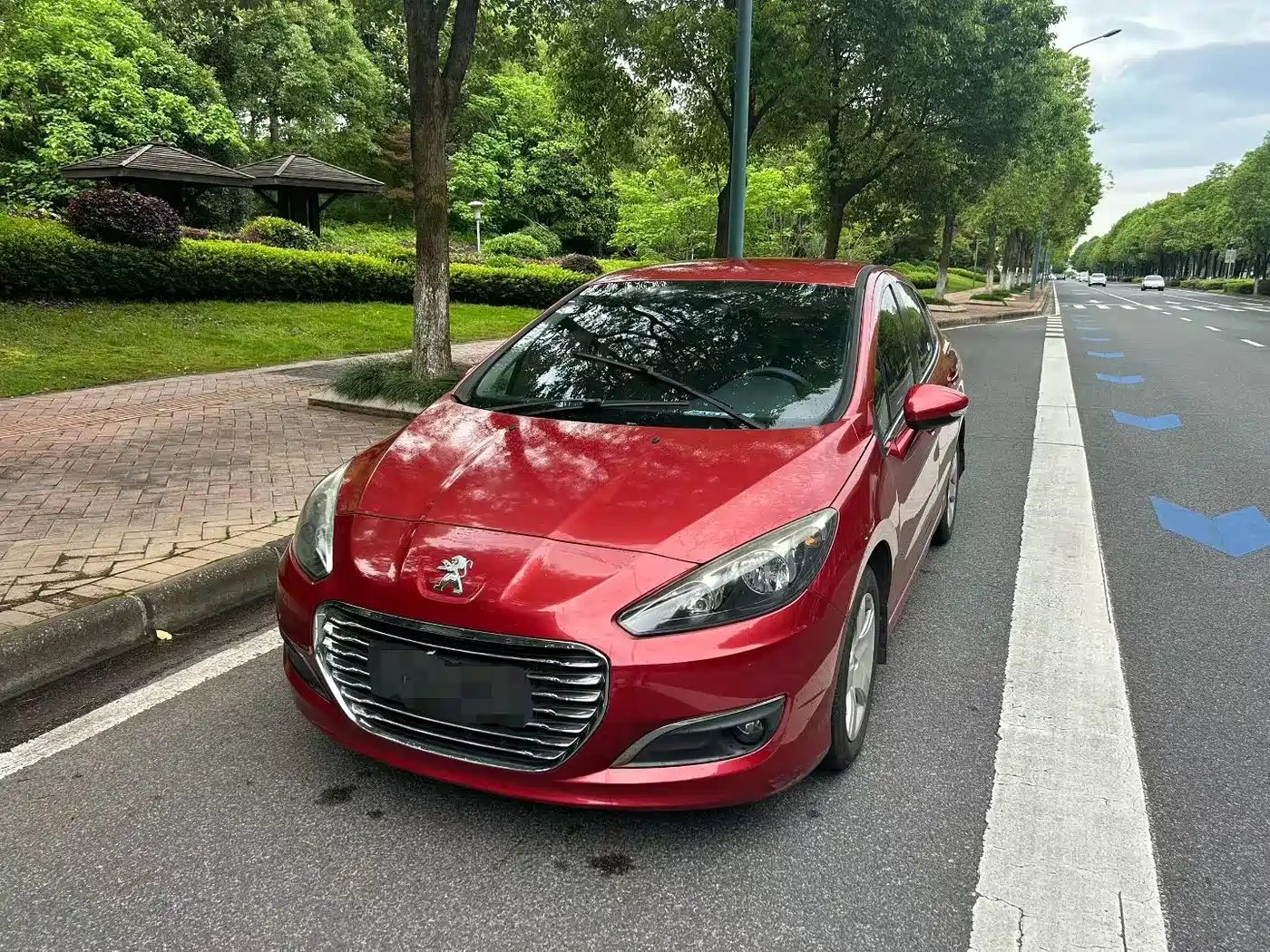 Peugeot 308 2014 Model Joy Edition Classic 1.6L Manual Superior Style фото 2