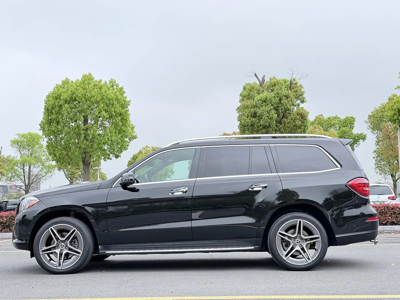 Mercedes-Benz GLS 2018 GLS 400 4MATIC Luxury фото 15