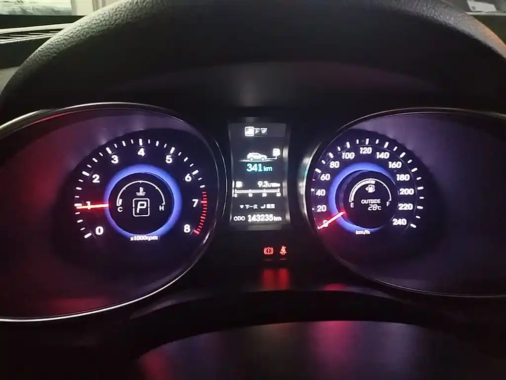 Hyundai Santa Fe 2015 2.0T Automatic 2WD Smart 5-Seater фото 12