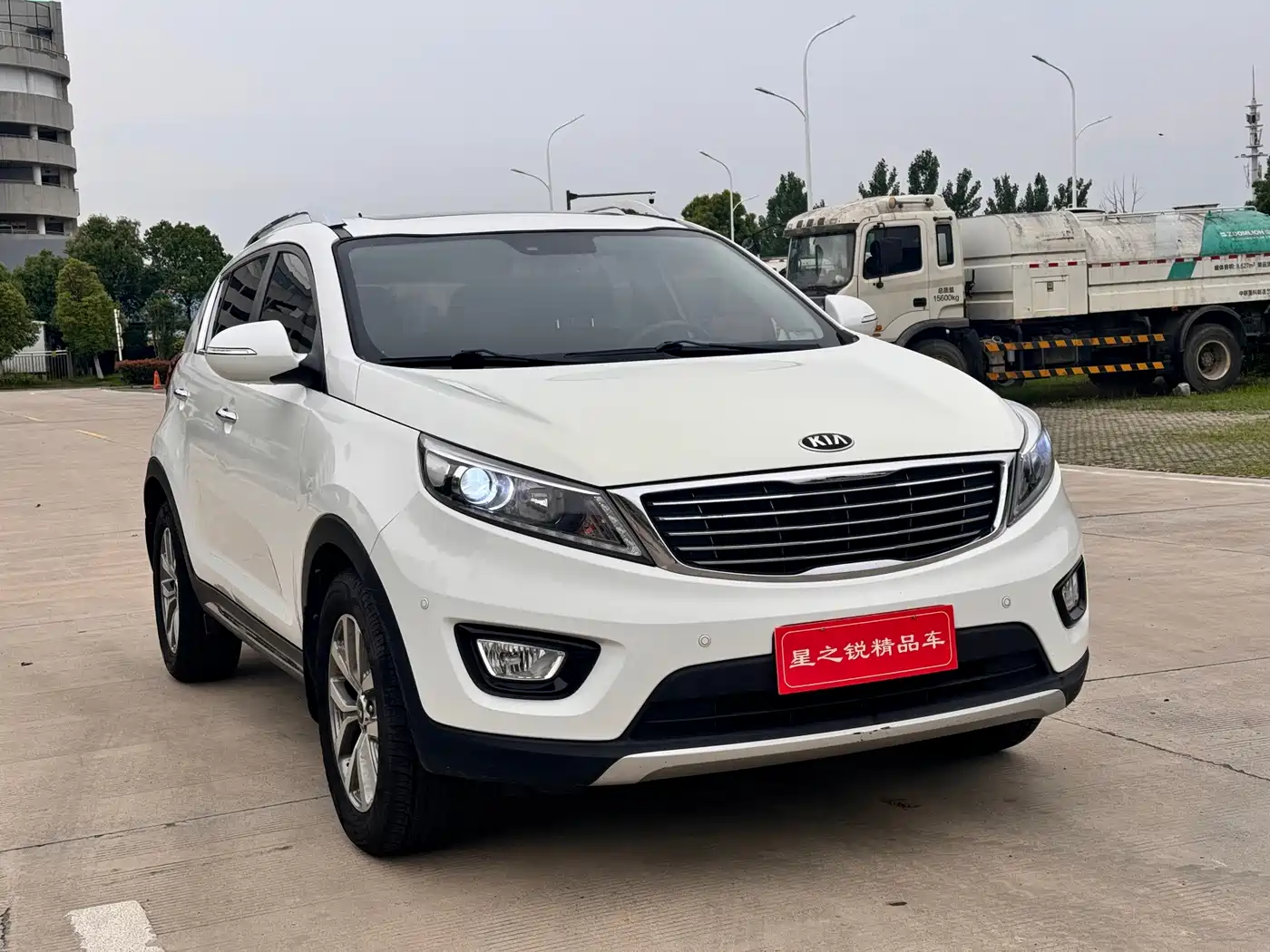 Kia Sportage 2015 2.0L Automatic 2WD GLS фото 3