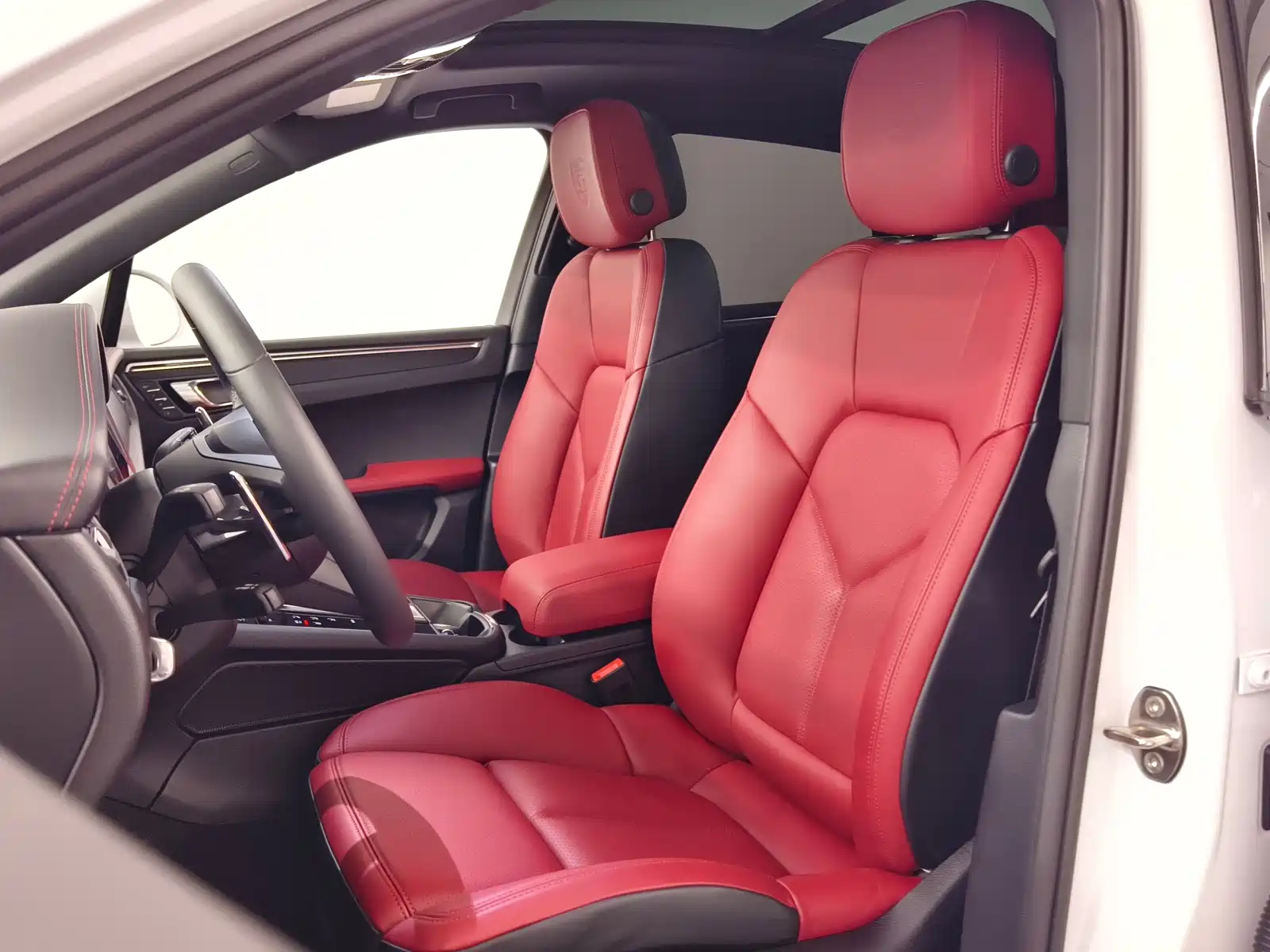 Фото 9 - Porsche Macan