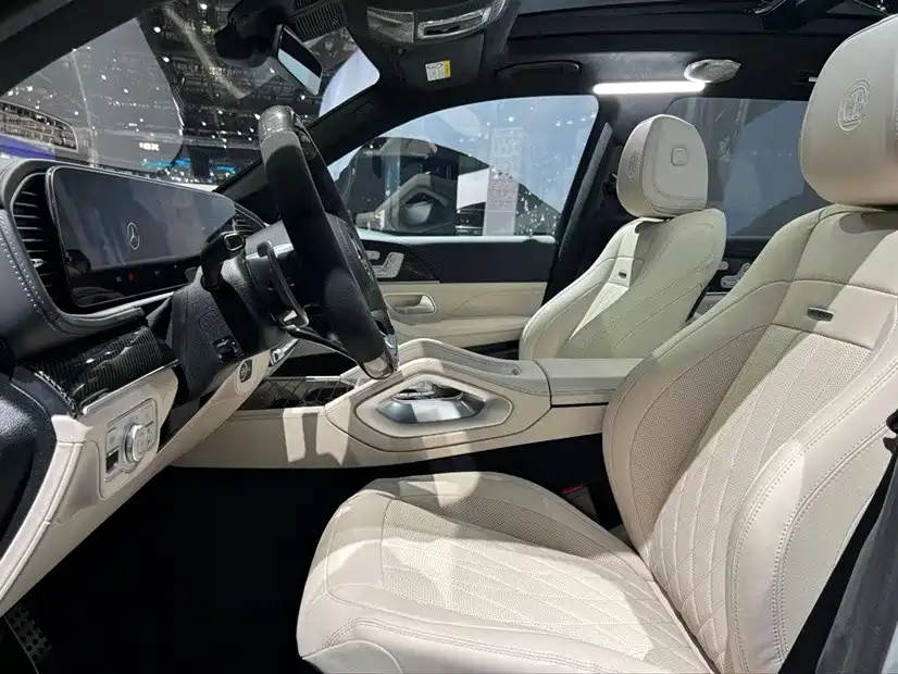Mercedes-Benz GLS AMG 2024 AMG GLS 63 4MATIC+ фото 5