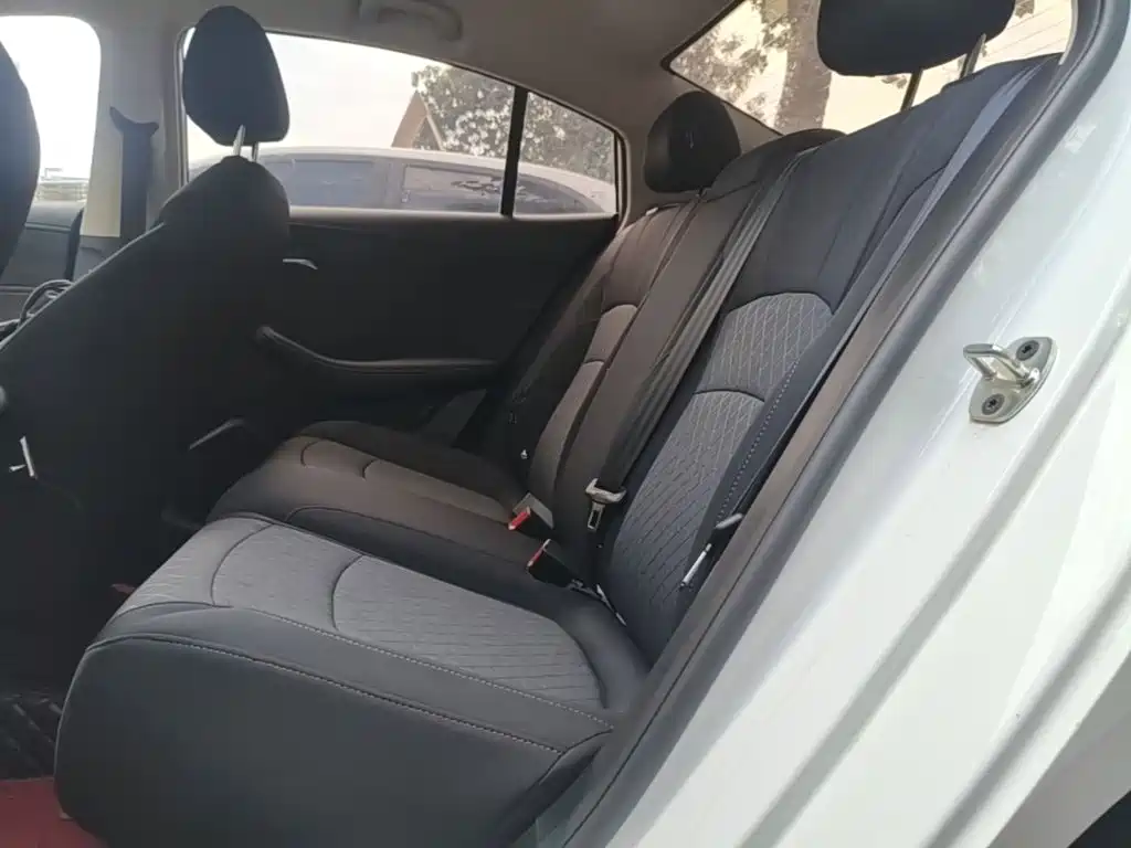 Roewe i5 2025 2023 1.5L Manual Comfort Edition