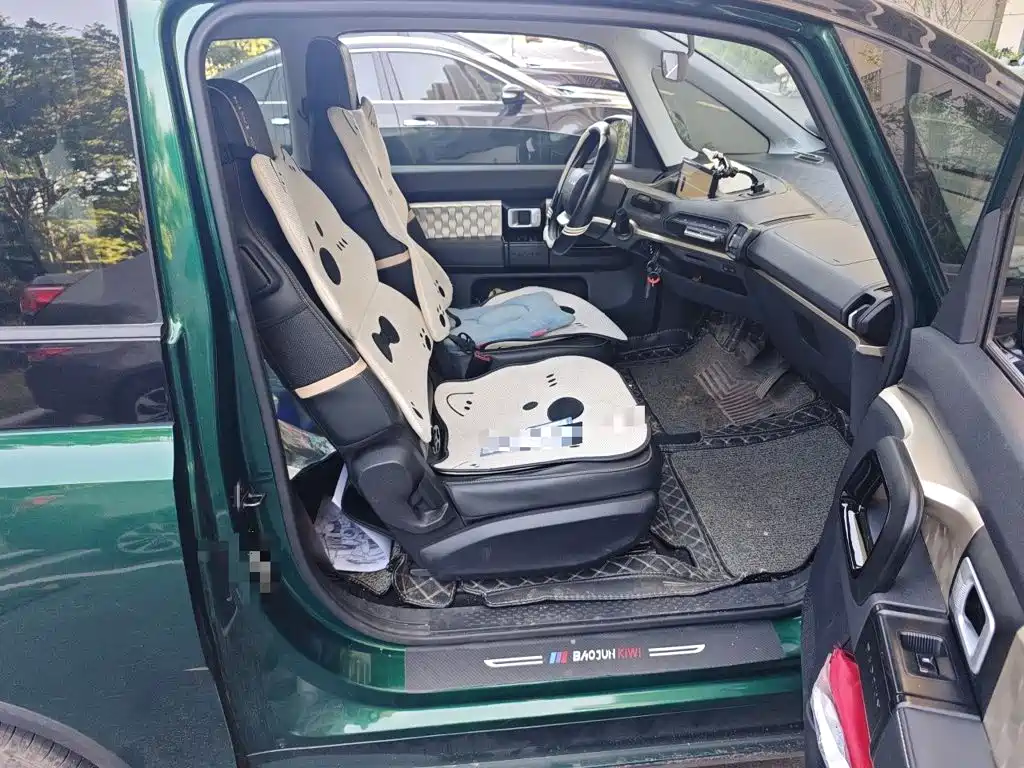 Baojun KiWi EV 2023 2022 Designer Lite NMC