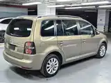 صورة 11 - Volkswagen Touran