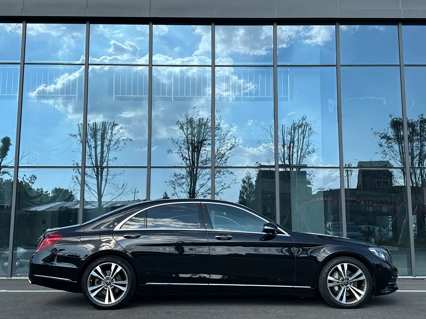 Mercedes-Benz S-Class 2017 S 320 L Business Upgrade Edition фото 3