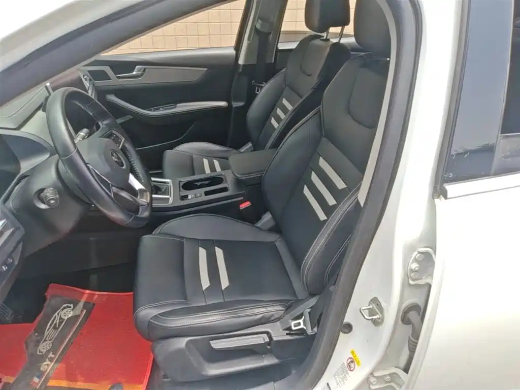 BYD Qin Pro 2018 1.5TI Automatic Smart Connected Fashion Edition фото 8