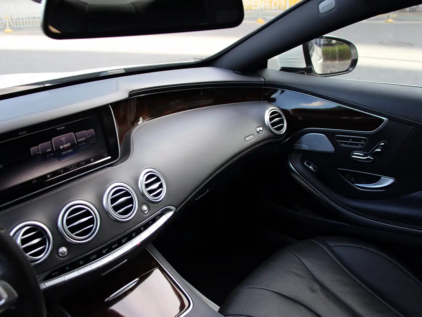 Mercedes-Benz S-Class 2016 S 400 4MATIC Coupe фото 6