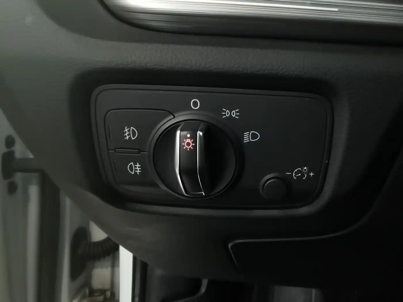 Audi A3 2016 Sportback 35 TFSI Style фото 21