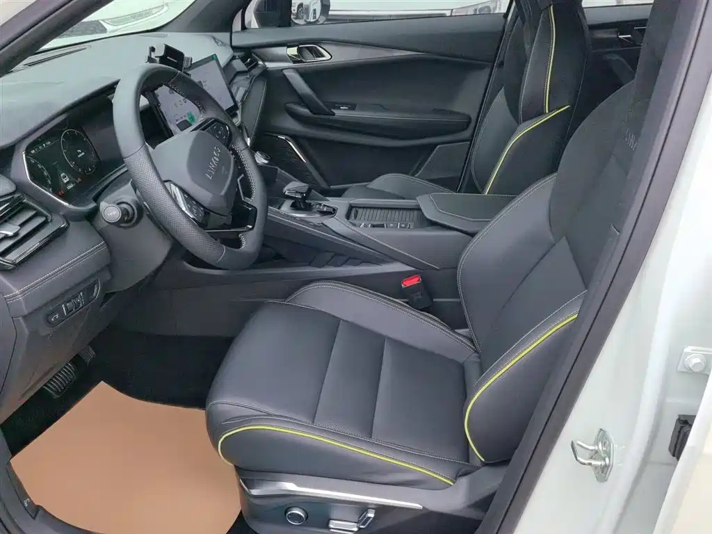 Lynk & Co 06 2023 Remix 1.5T Power Halo фото 16