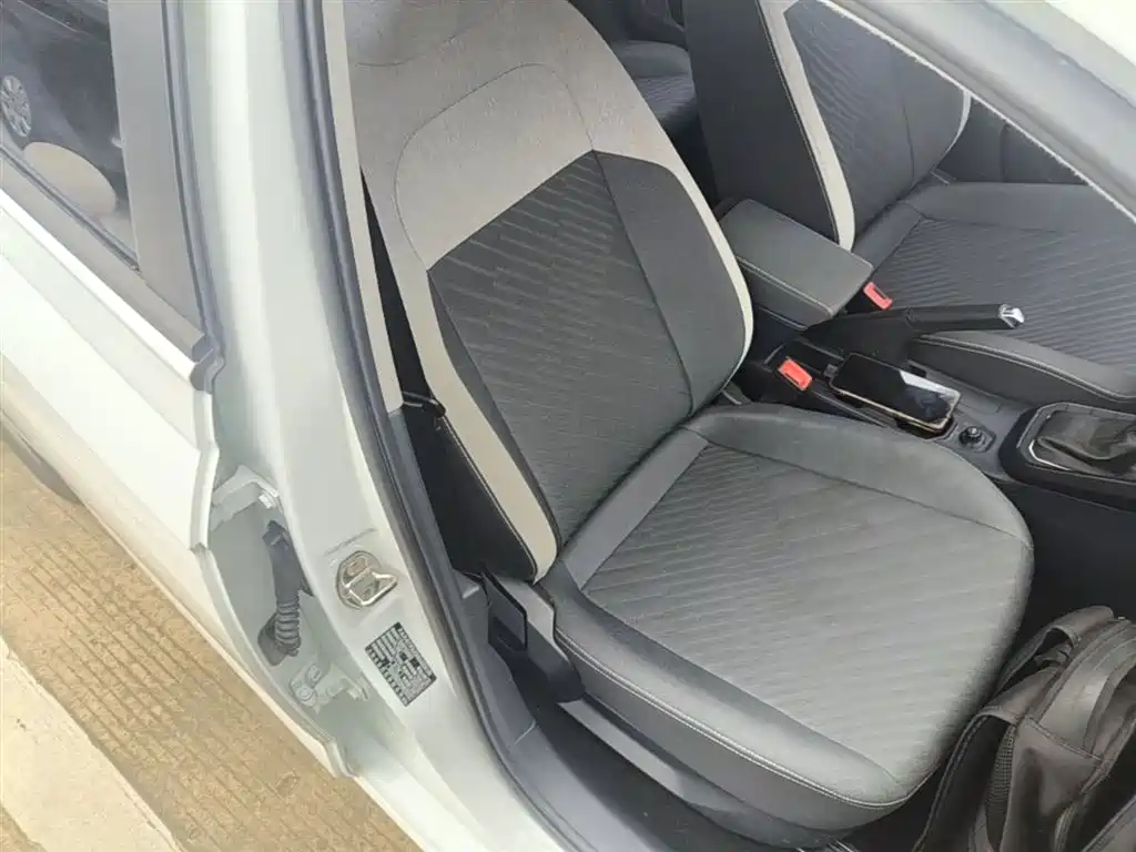 Volkswagen Lavida 2023 Xinrui 1.5L Auto Xinyi Edition фото 25