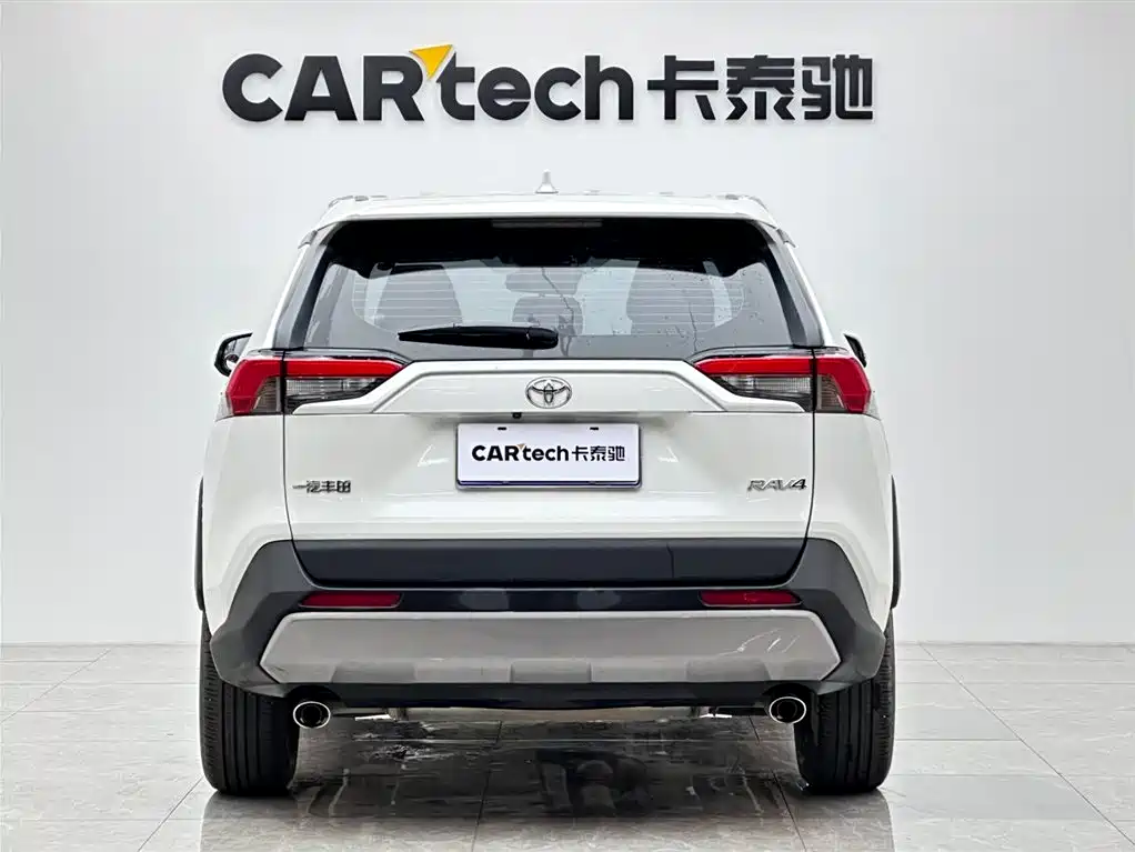 Toyota RAV4 Rongfang 2023 2.0L CVT 2WD Fashion Edition фото 4