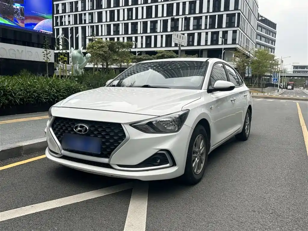 Hyundai Elantra 2018 1.6L Auto Joy GL (China V) фото 18