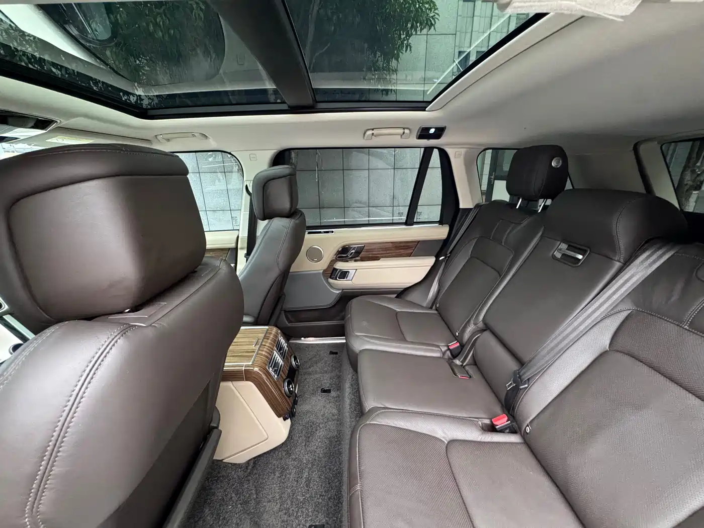Land Rover Range Rover 2018 3.0 SC V6 Vogue Heritage Extended Edition фото 28