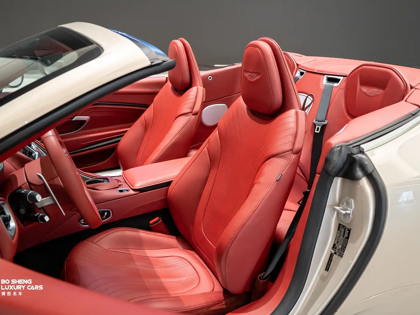 Aston Martin DB11 2019 4.0T V8 Volante фото 49