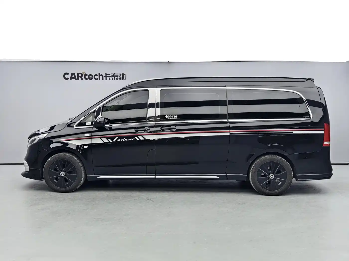Mercedes-Benz Vito 2021 2.0T Business Edition 7-seater фото 3