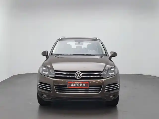 Volkswagen Touareg 2011 3.0TSI Comfort — фото 3