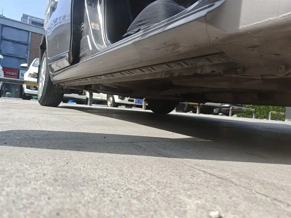 Toyota Corolla 2014 1.6L CVT GL-i фото 21