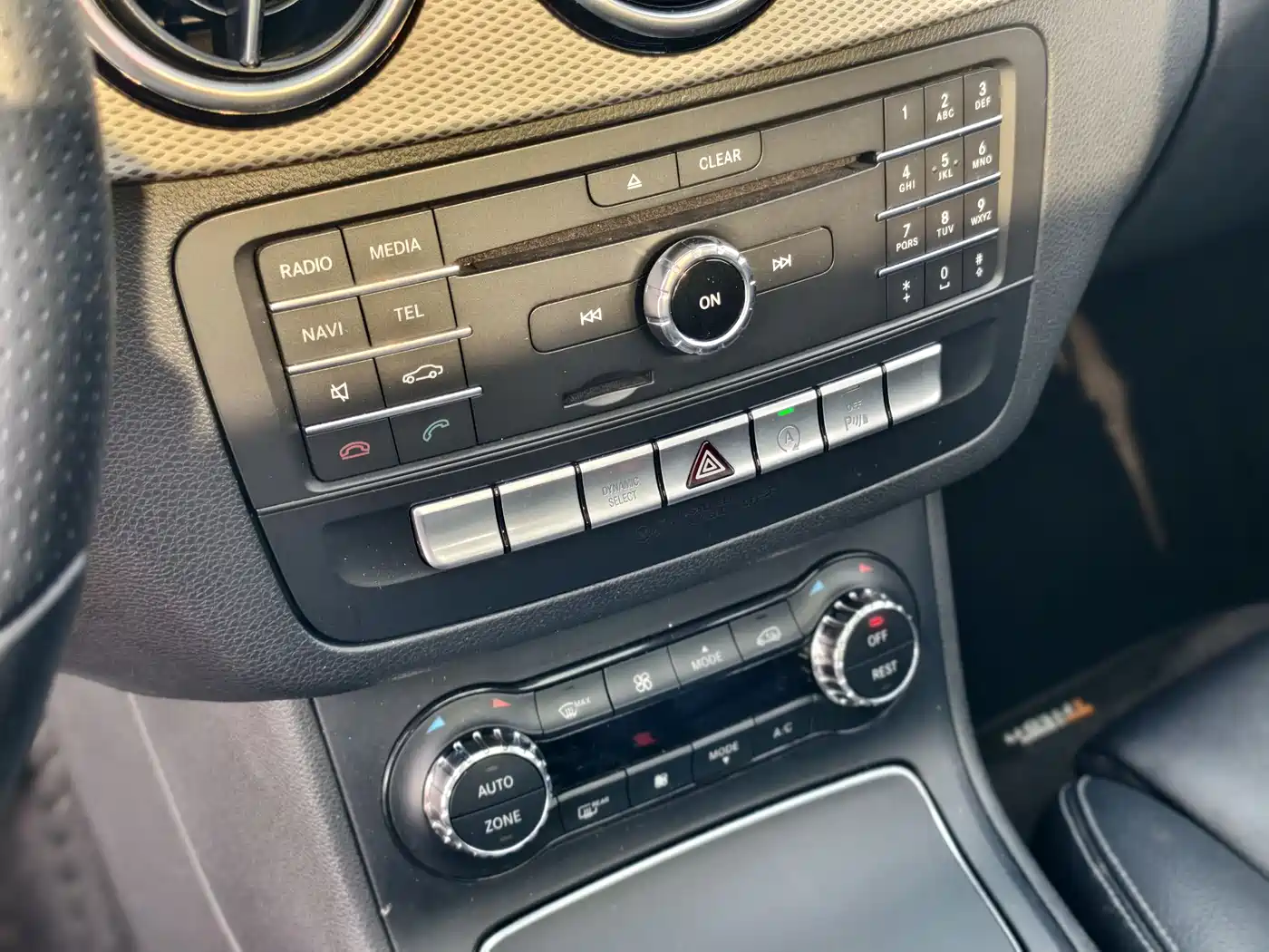 Mercedes-Benz B-Class 2017 B 200 Luxury фото 30