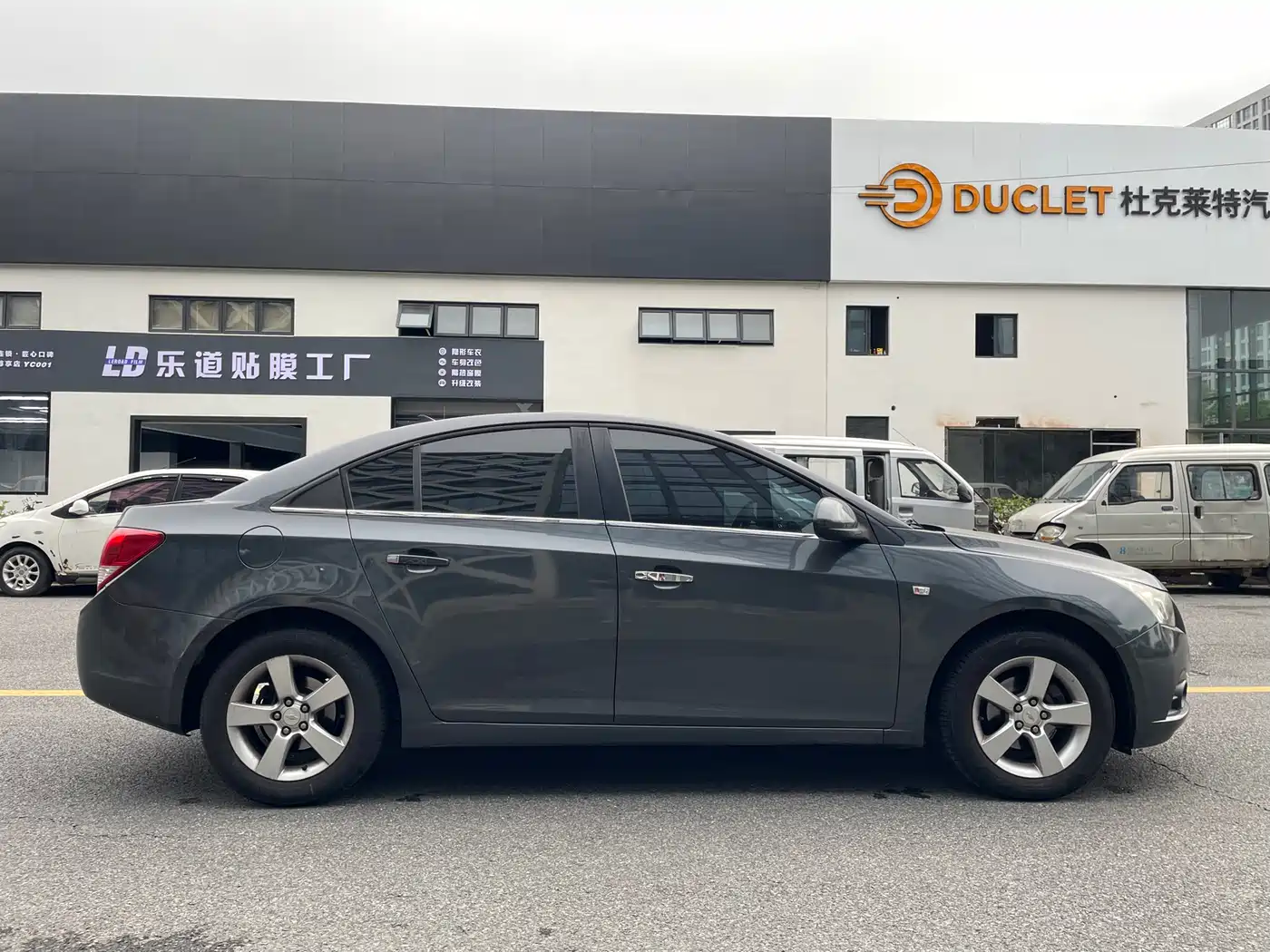 Chevrolet Cruze 2013 Model 1.6L SE AT фото 15