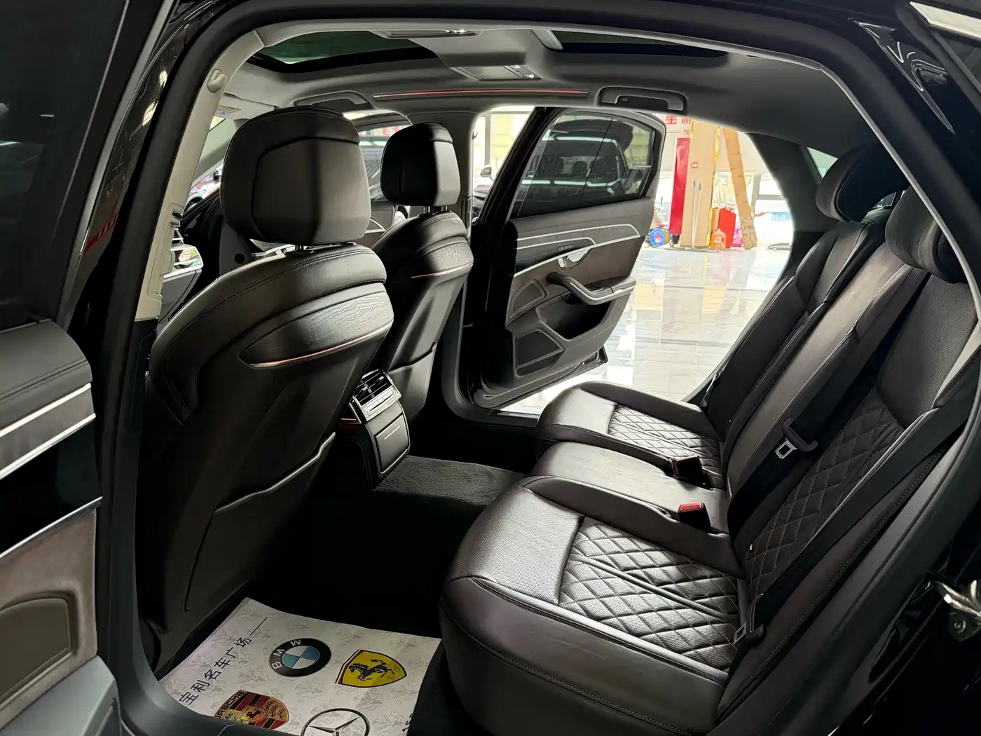 Audi A8 2023 A8L 50 TFSI quattro Exclusive фото 8