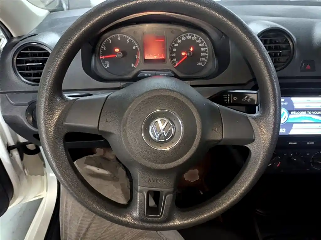 Volkswagen Jetta 2015 Value Edition 1.6L Manual Fashion фото 11